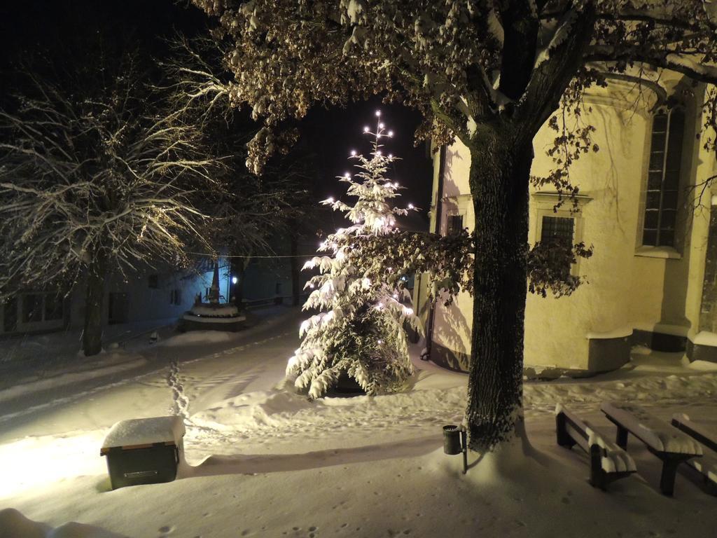 Kirchenwirt Inn Kreuzen  Экстерьер фото